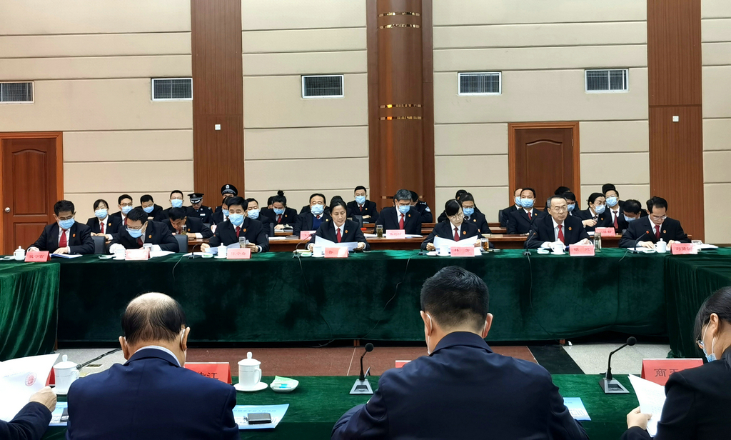 潔晶集團(tuán)總裁林成彬受聘日照市中級人民法院特邀監(jiān)督員 潔晶集團(tuán)總裁林成彬受聘日照市中級人民法院特邀監(jiān)督員